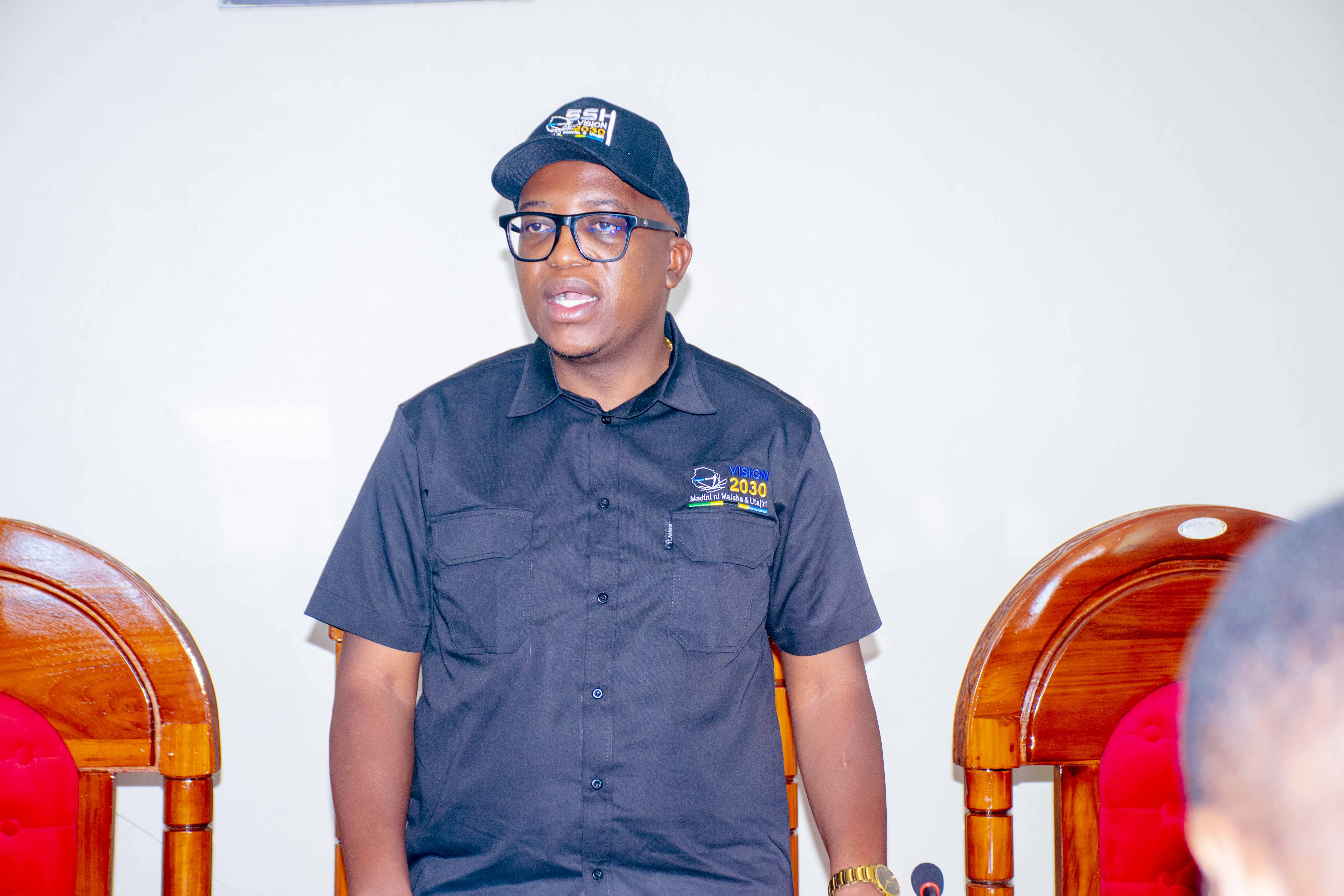 WAZIRI MAVUNDE ATANGAZA VITA MPYA; AANZA OPERESHENI YA KUTOKOMEZA NA KUSAFISHA UDALALI SEKTA YA MADINI MKOANI KATAVI.