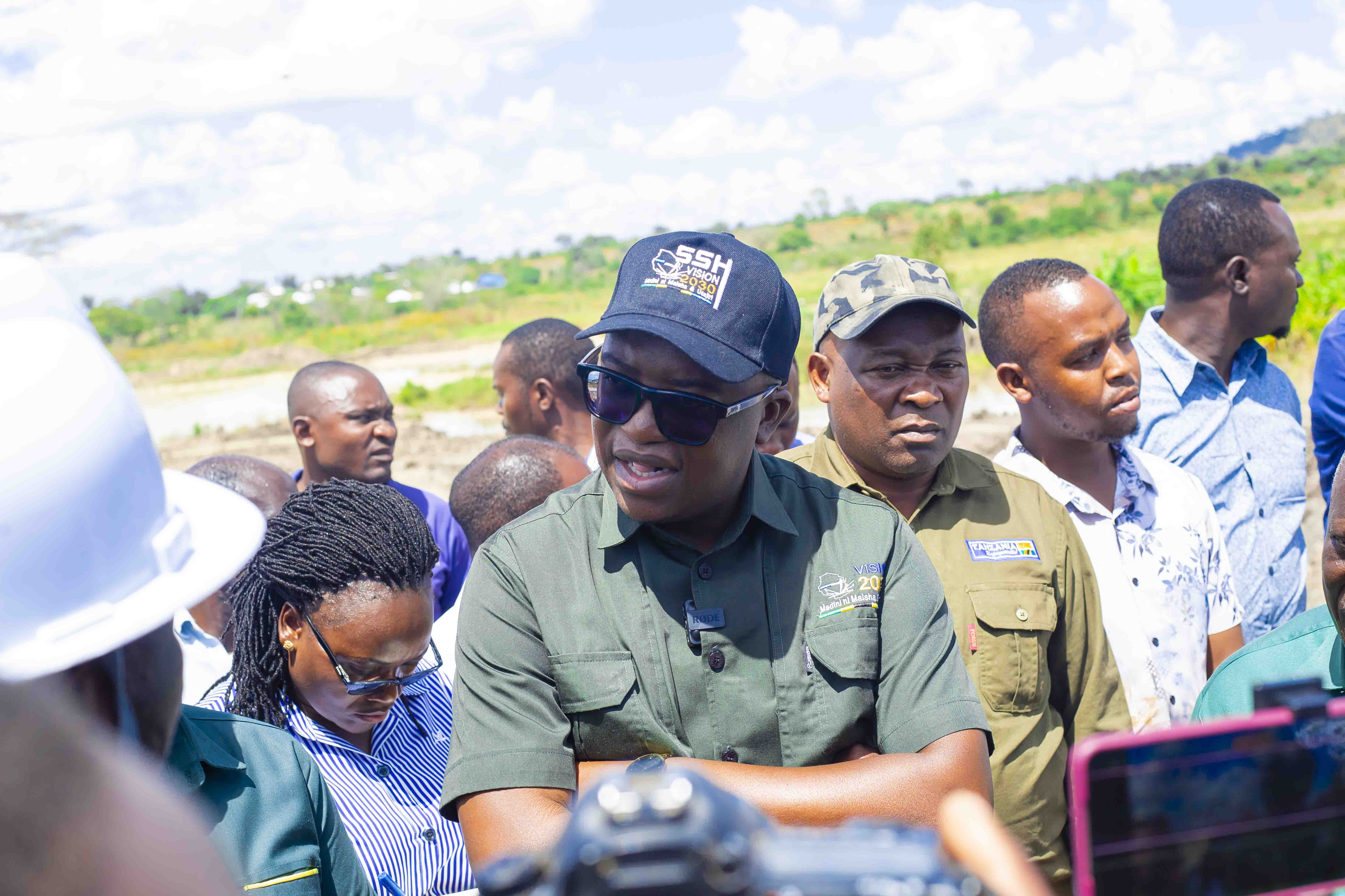 WAZIRI MAVUNDE ASITISHA SHUGHULI ZA UCHIMBAJI BAADHI YA MACHIMBO KATAVI; AWEKA MSIMAMO MPYA WA MSAADA WA KIUFUNDI KATIKA SEKTA YA MADINI.